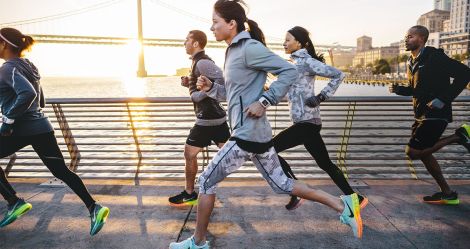 Los ojos afectan el caminar.